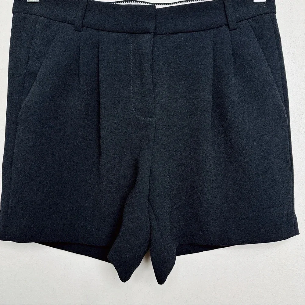 J.crew Womens Size 00 Pleated Crepe Short In Black Color